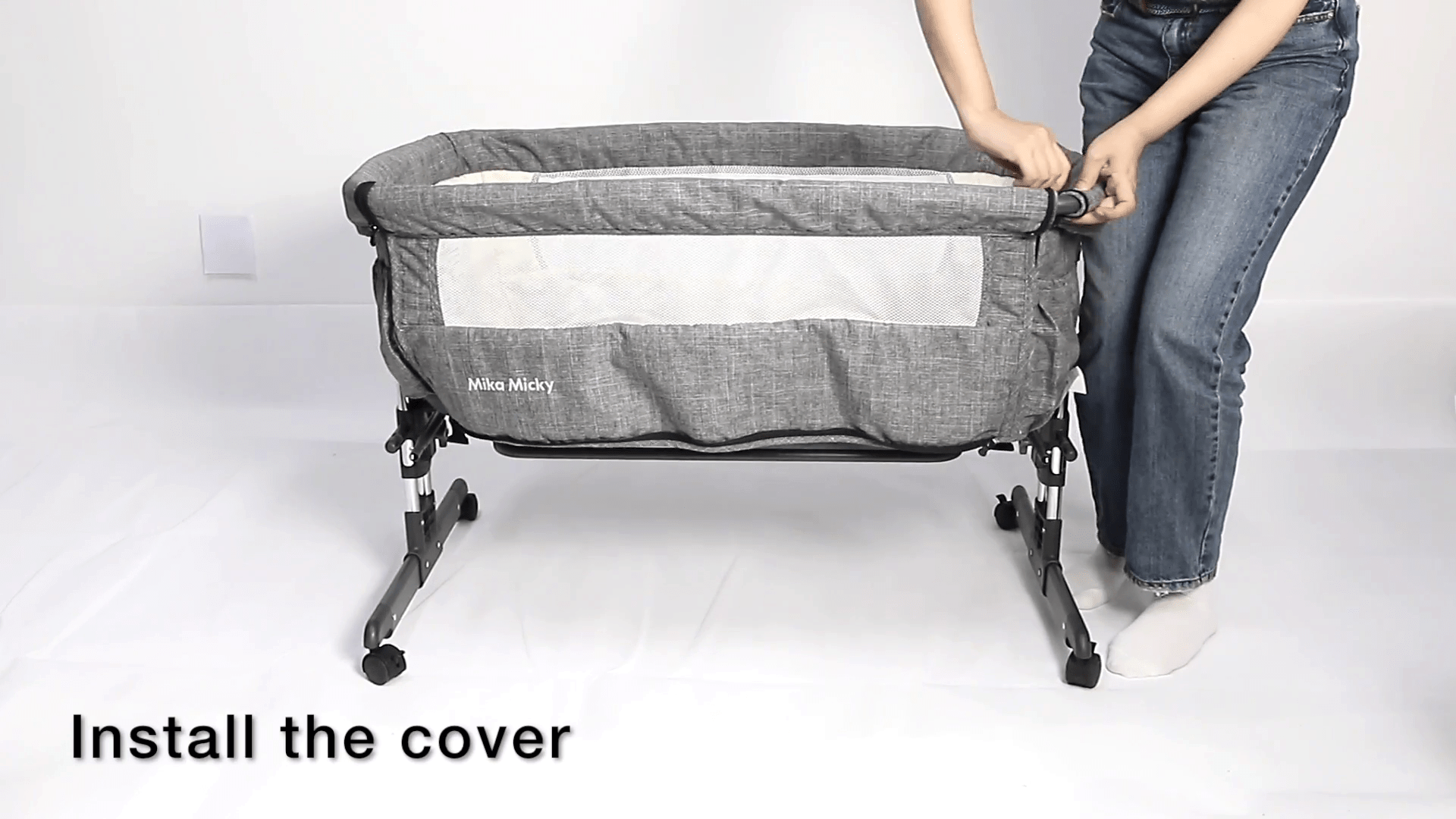 Mika Micky Bedside Sleeper Review With an Illustrated