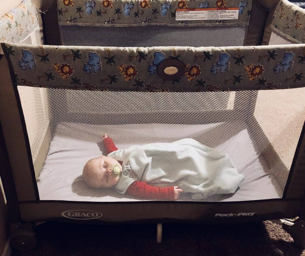 Playpen store for sleeping