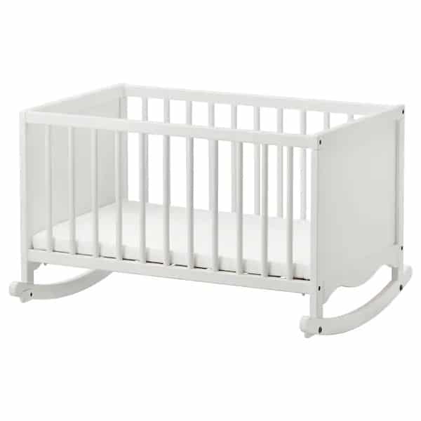 cadle vs crib or bassinet