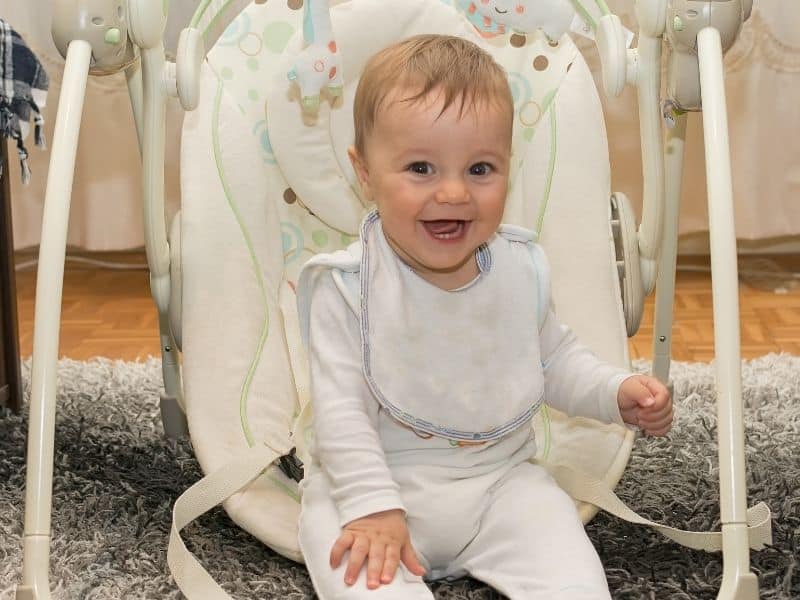 Do I Need a Baby Swing? The Benefits of Using a Baby Swing